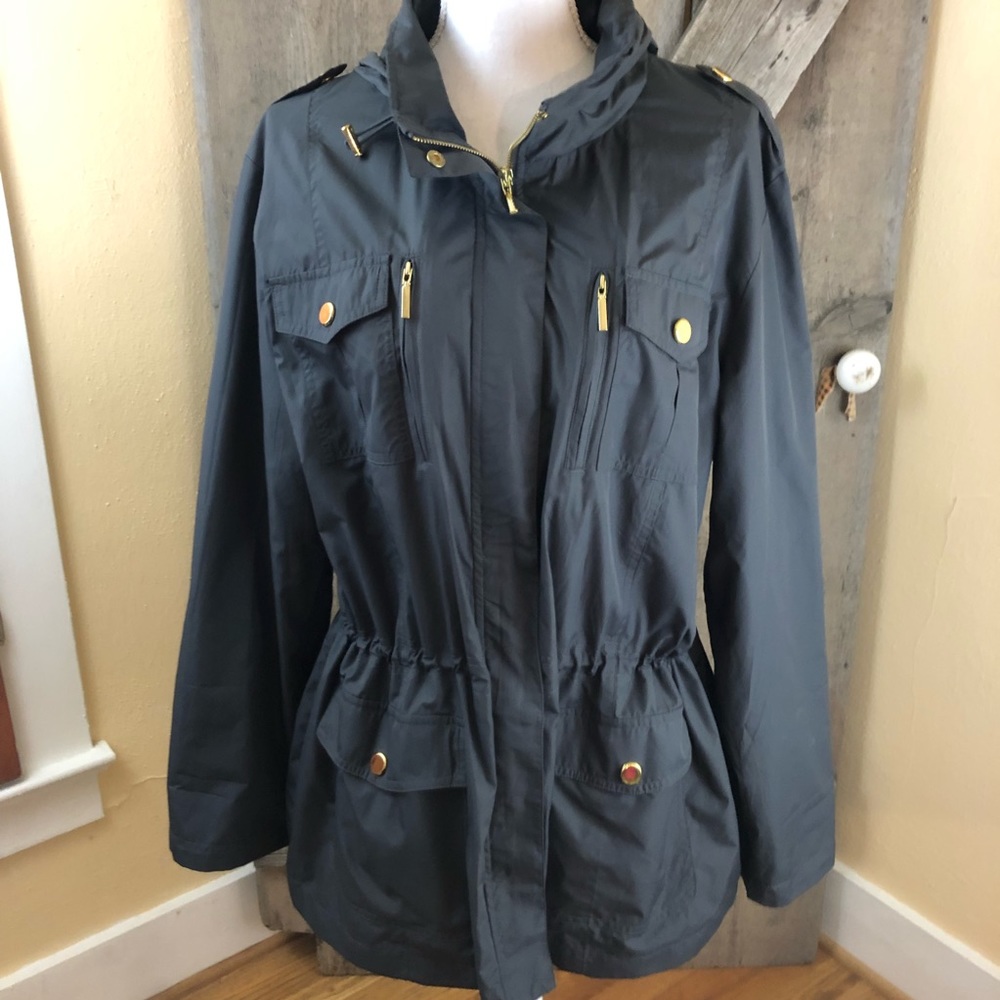 Gray Parka With Gold Snaps Size Large